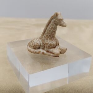 Giraffe Wade Whimsies Of England Figurine